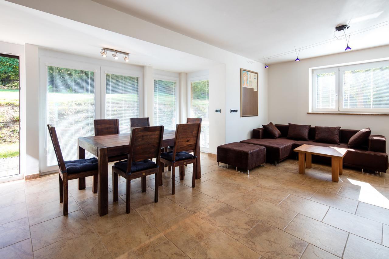 Dvojdum Ostrov U Macochy Apartment Exterior photo